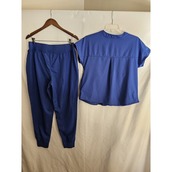 ClimateRight by Cuddl Duds Scrub Set Women’s M Metro Blue Top L Jogger Pant - Picture 2 of 10